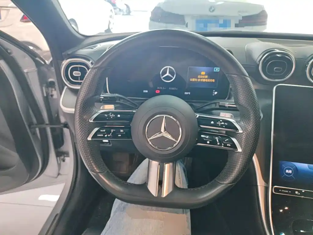 Mercedes-Benz C-Class — фото 11