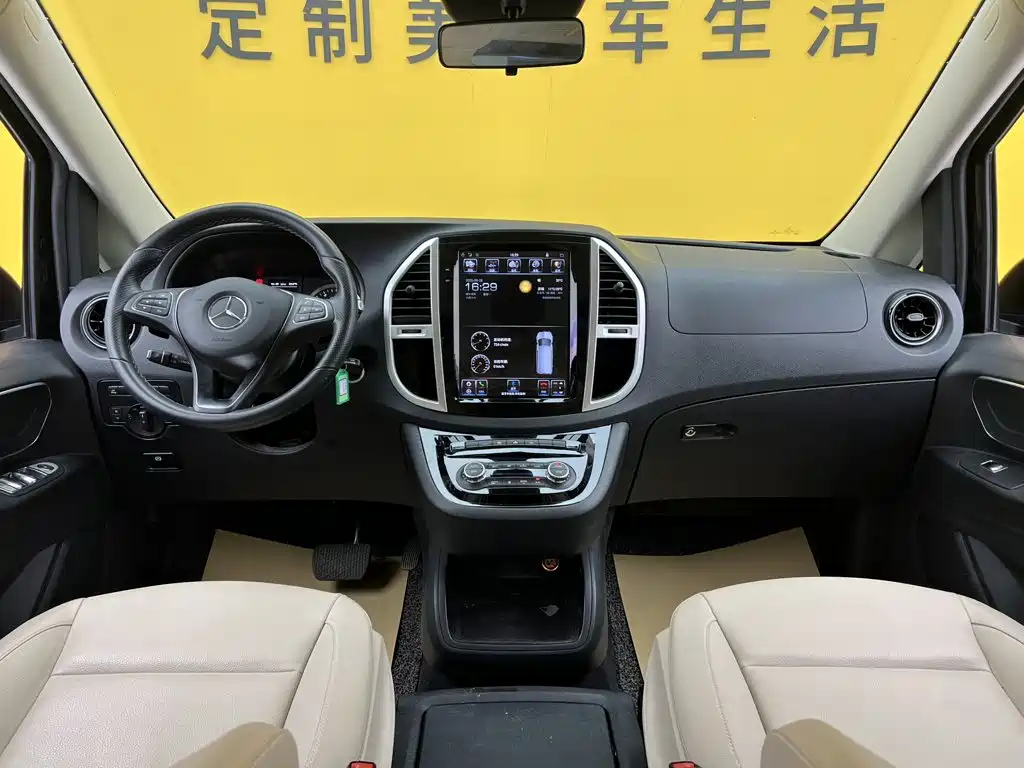 Mercedes-Benz Vito — фото 30