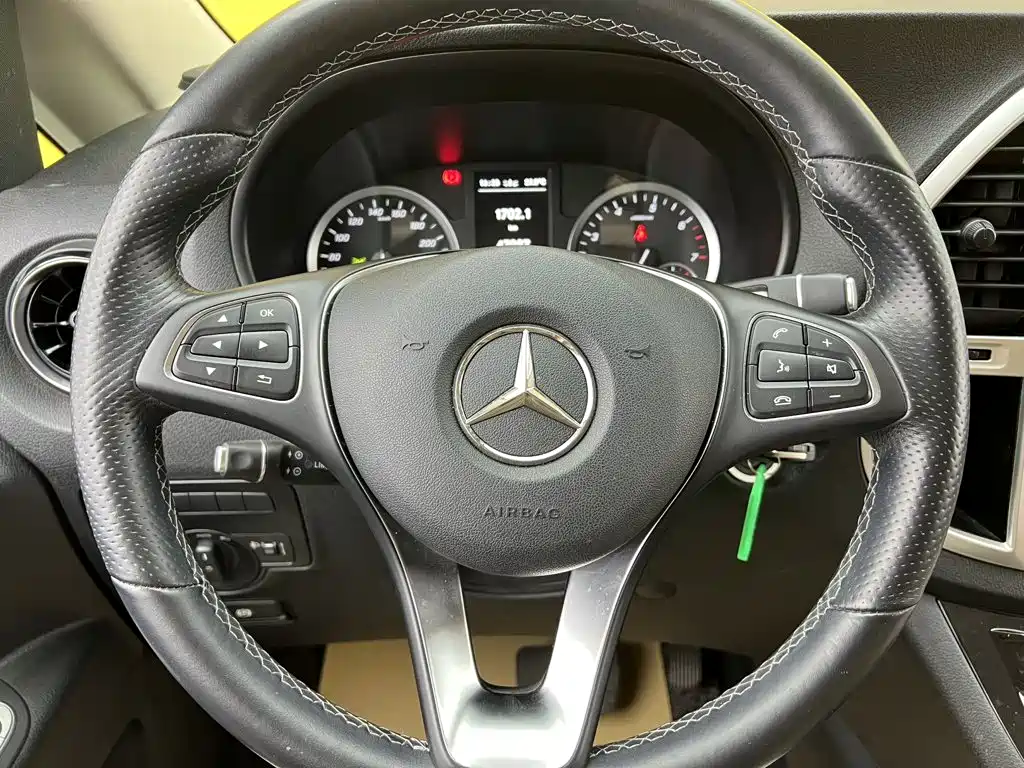 Mercedes-Benz Vito — фото 31