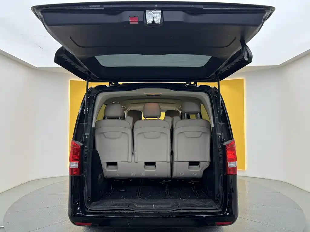 Mercedes-Benz Vito — фото 10
