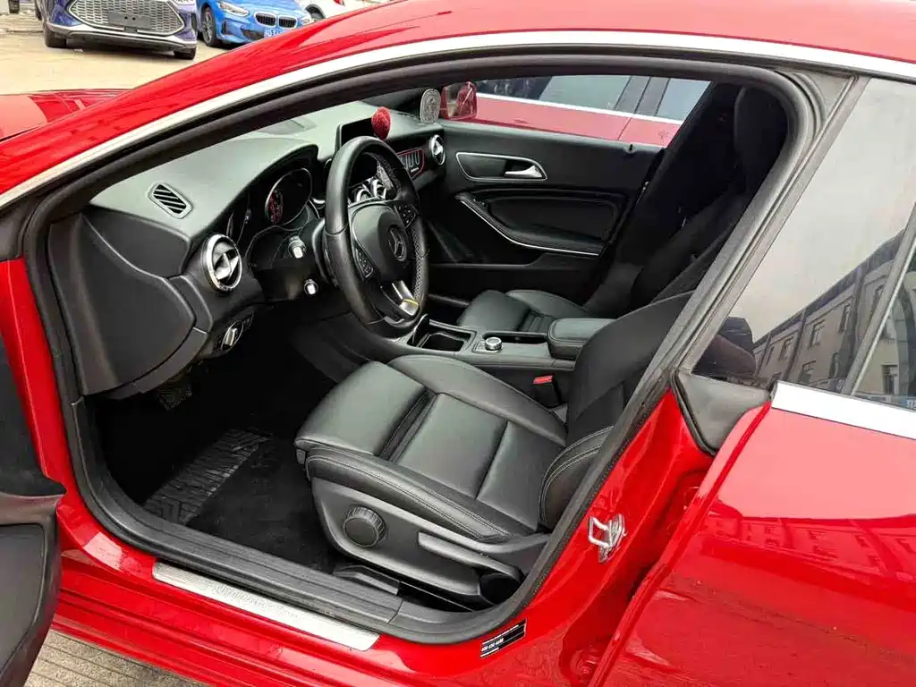 Mercedes-Benz CLA (Import) — фото 6