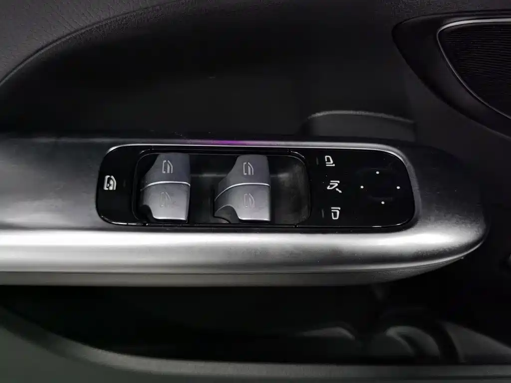 Mercedes-Benz C-Class New Energy — фото 9