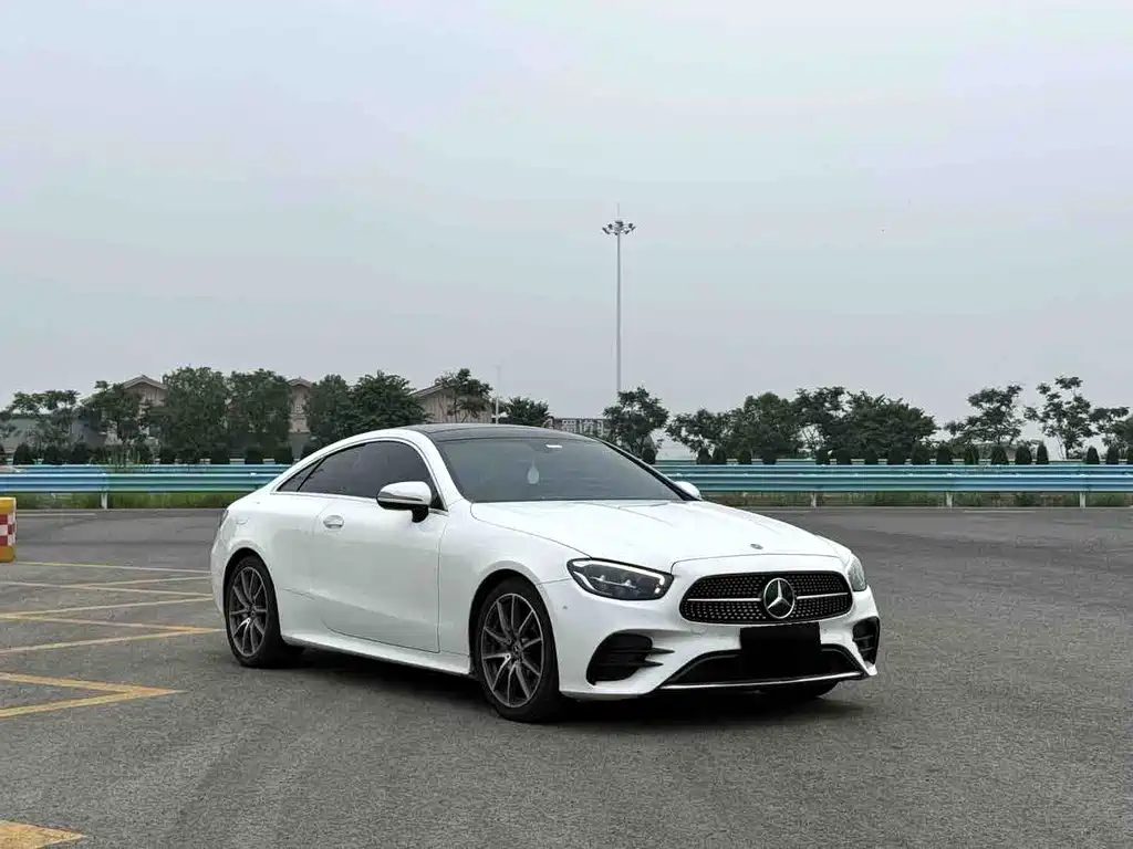 Mercedes-Benz E-Class (Import) — фото 3
