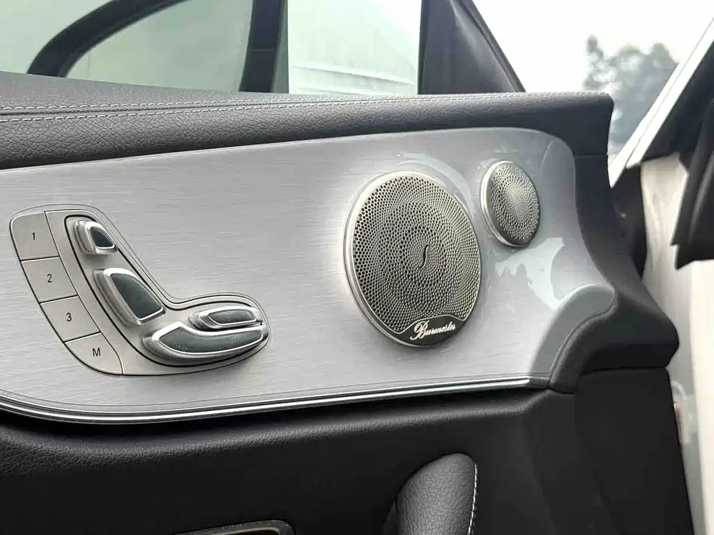 Mercedes-Benz E-Class (Import) — фото 6
