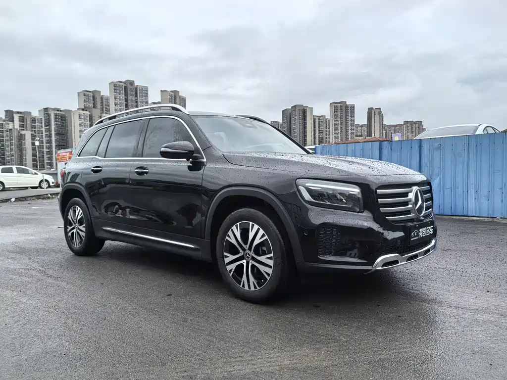Mercedes-Benz GLB — фото 3