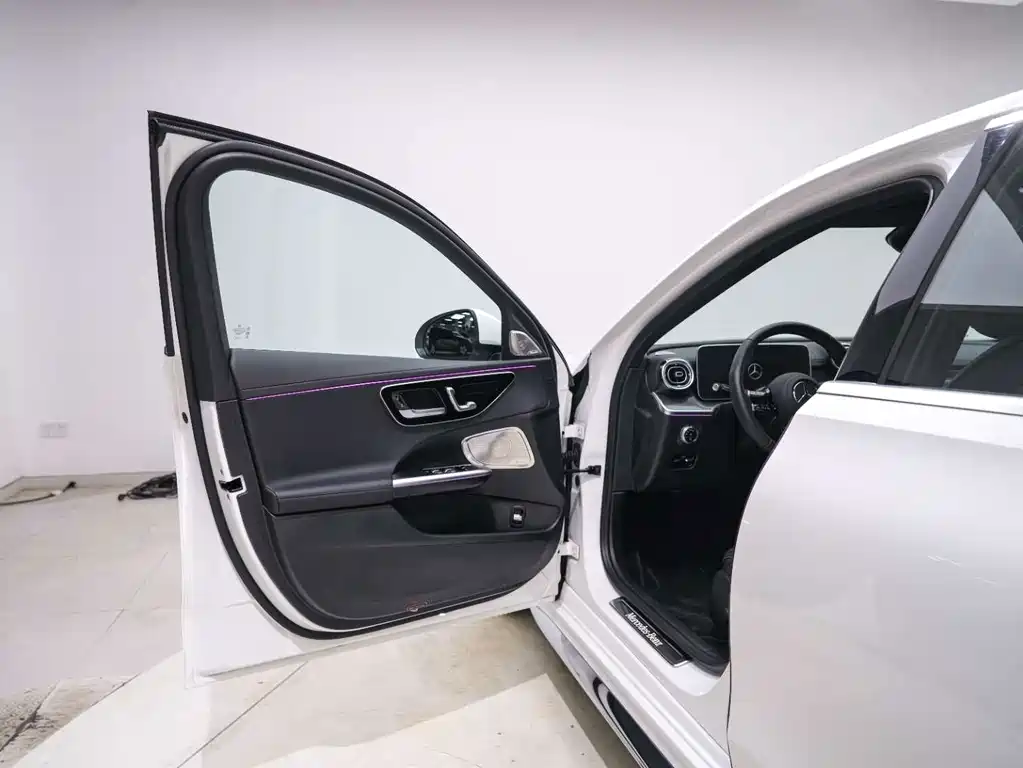 Mercedes-Benz C-Class — фото 14