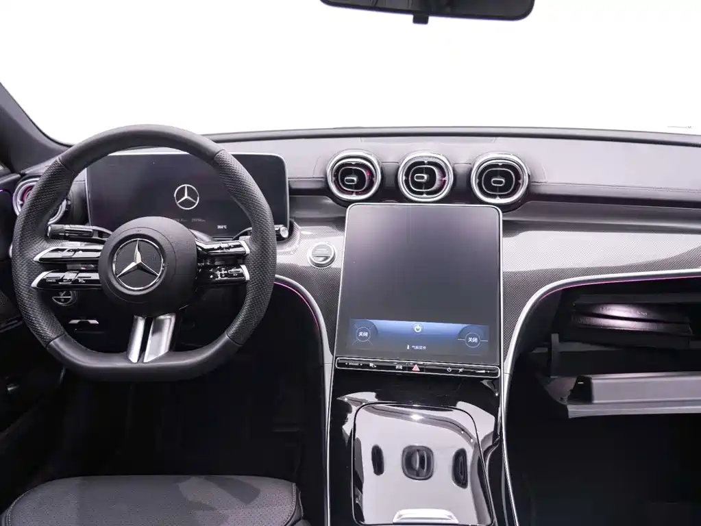 Mercedes-Benz C-Class — фото 15