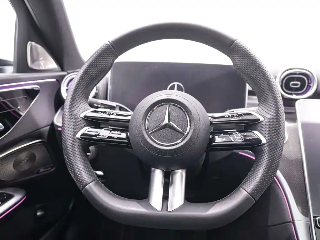 Mercedes-Benz C-Class — фото 17