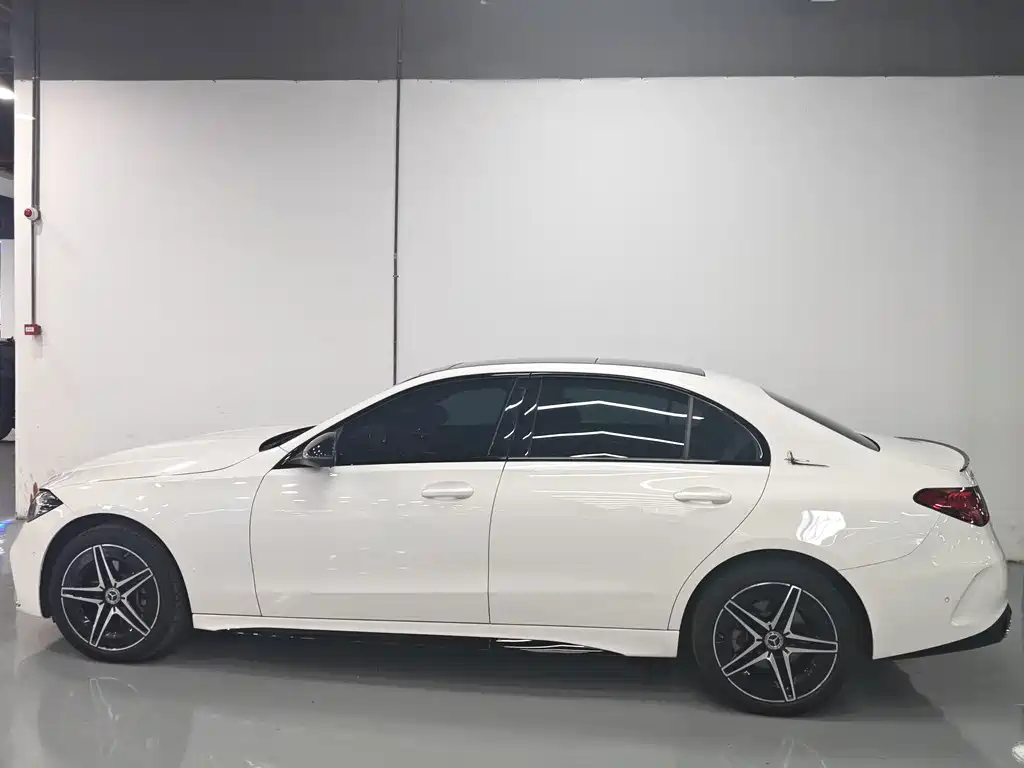 Mercedes-Benz C-Class — фото 22