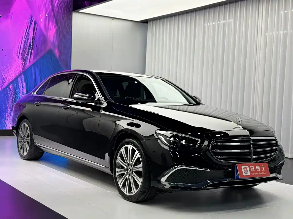 Mercedes-Benz E-Class — фото 3