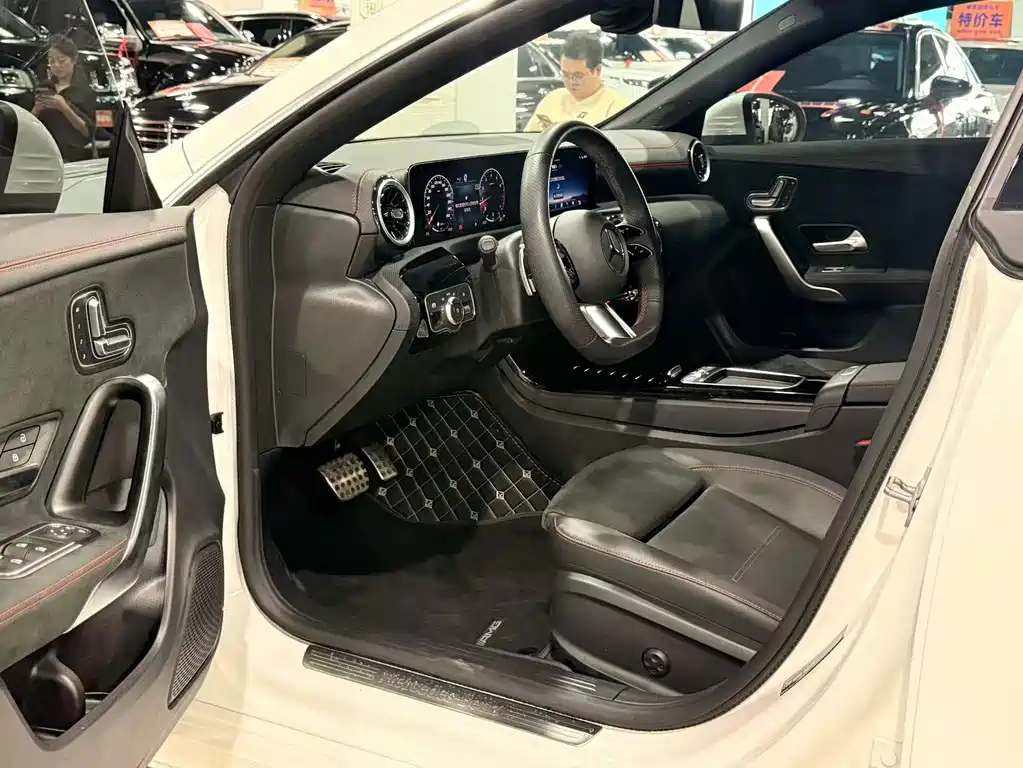 Mercedes-Benz CLA (Import) — фото 4