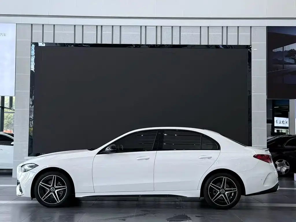 Mercedes-Benz C-Class — фото 3