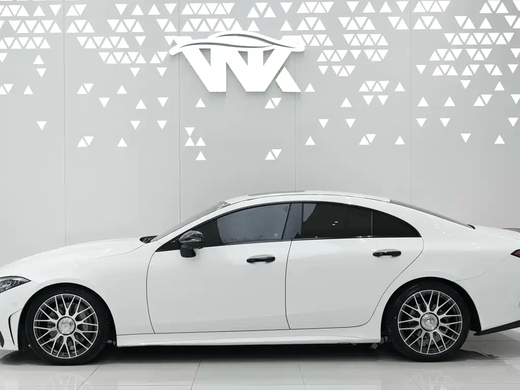 Mercedes-Benz CLS — фото 3
