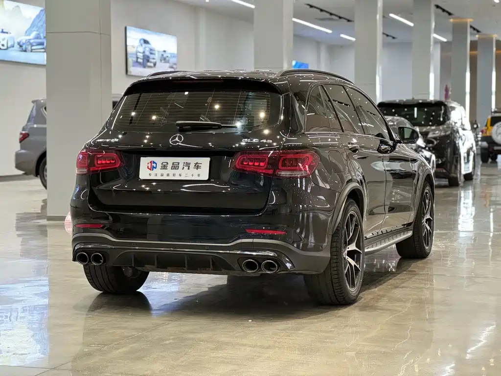 Mercedes-Benz GLC AMG — фото 4