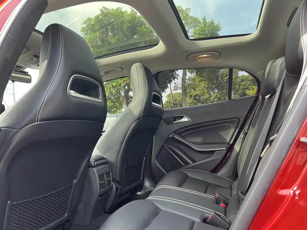 Mercedes-Benz GLA — фото 5
