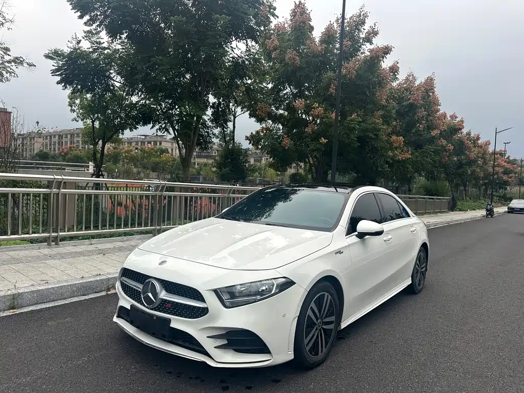 Mercedes-Benz A-Class — фото 3