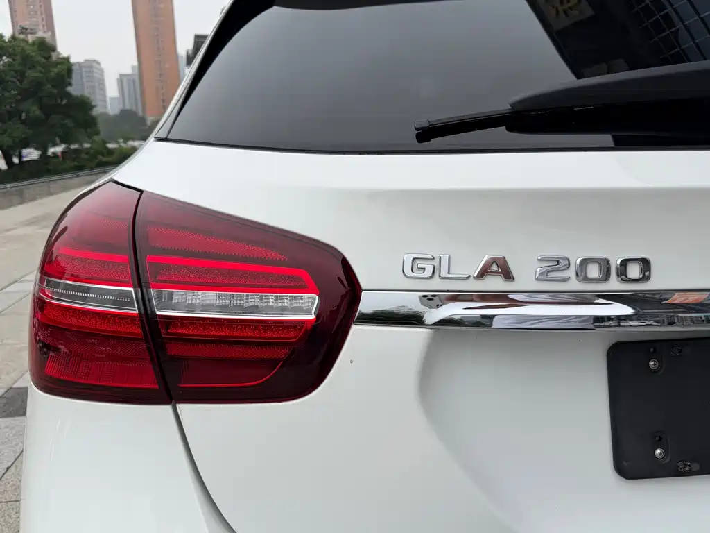 Mercedes-Benz GLA — фото 11