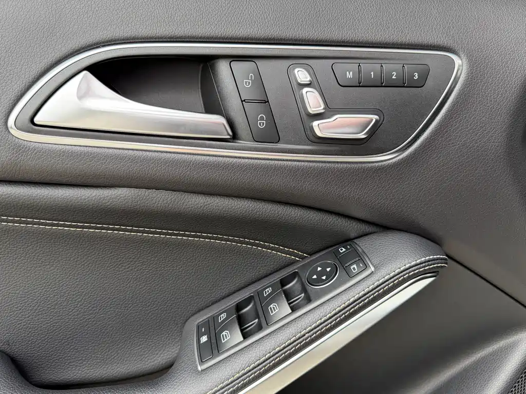 Mercedes-Benz GLA — фото 14