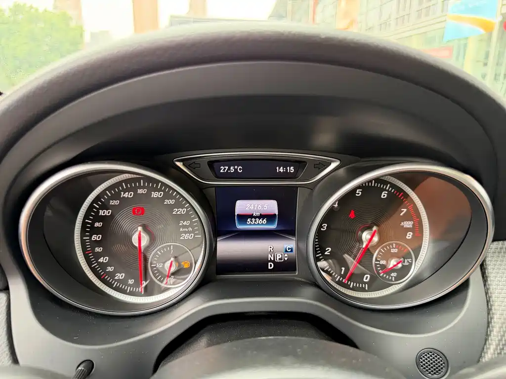 Mercedes-Benz GLA — фото 16