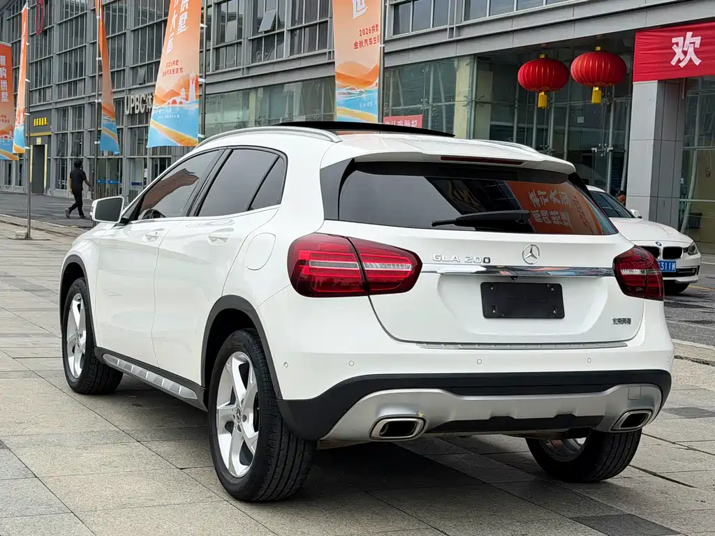 Mercedes-Benz GLA — фото 4