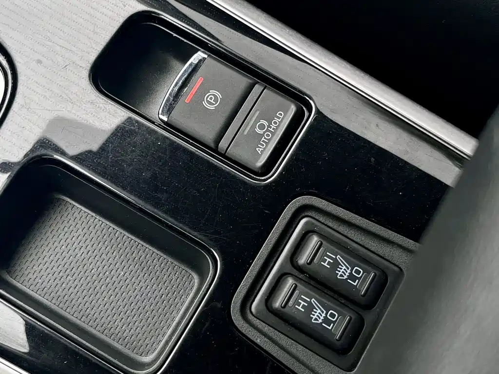 Mitsubishi Outlander — фото 19