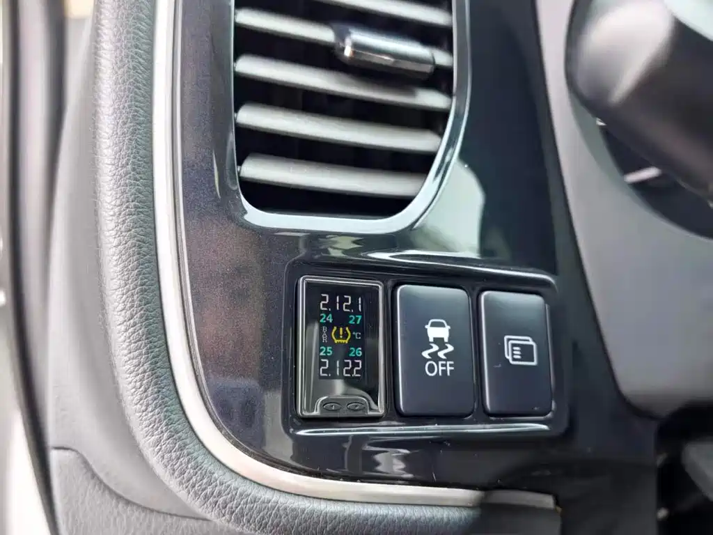Mitsubishi Outlander — фото 22