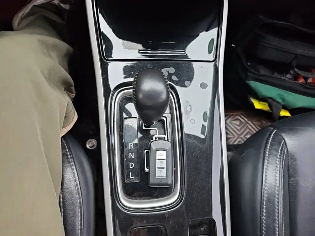 Mitsubishi Outlander — фото 14