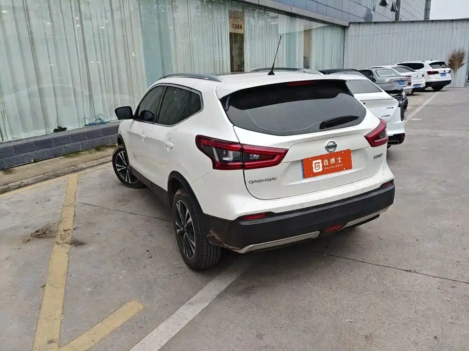 Nissan Qashqai — фото 3