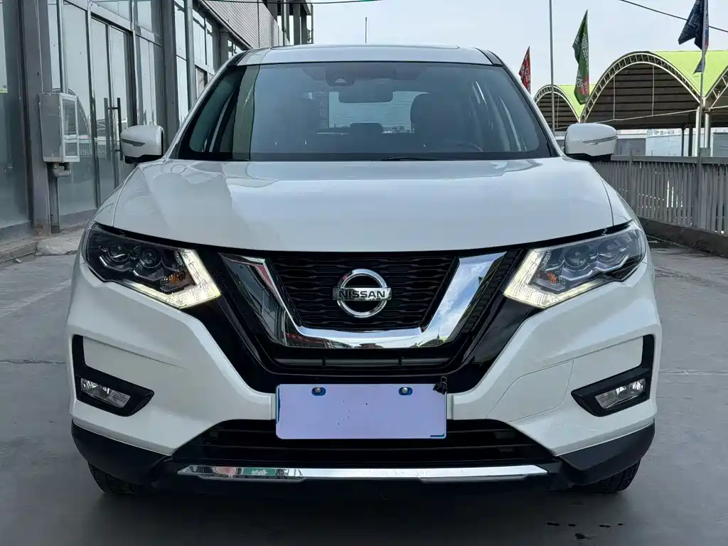 Nissan X-Trail — фото 2