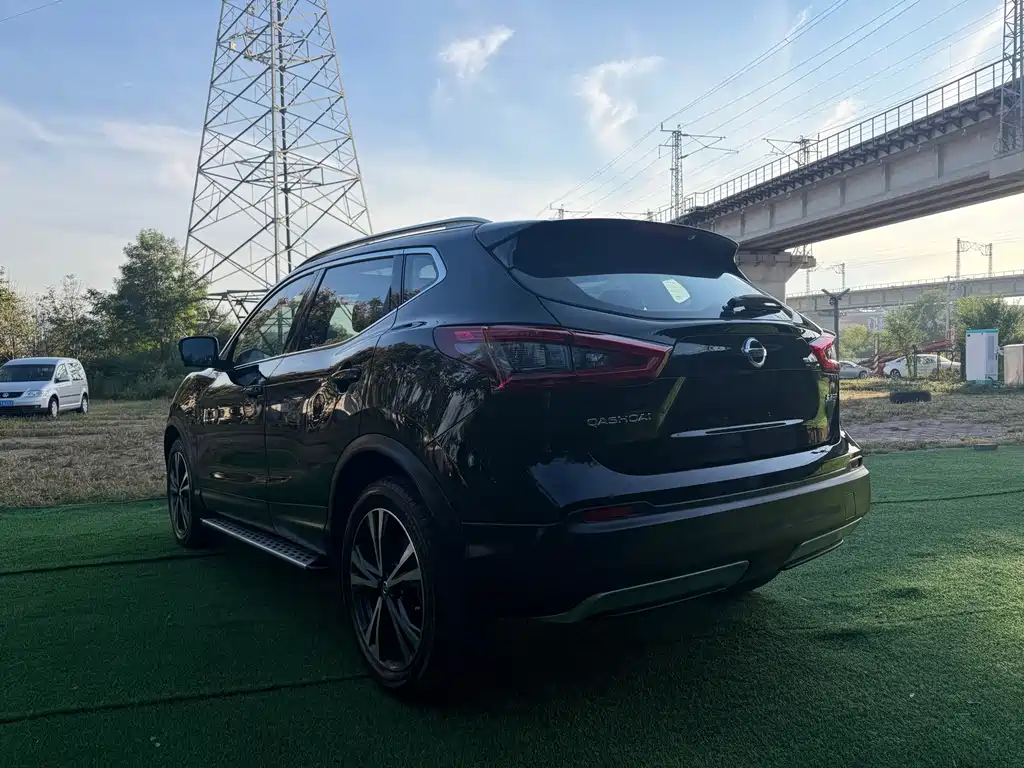 Nissan Qashqai — фото 4