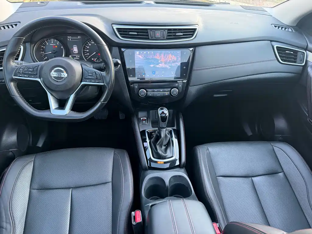 Nissan Qashqai — фото 10