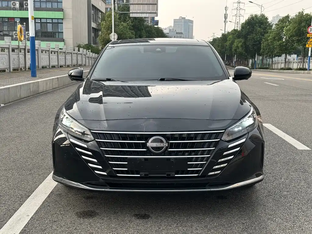 Nissan Teana — фото 2