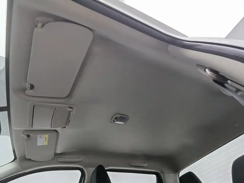 Nissan Navara — фото 14