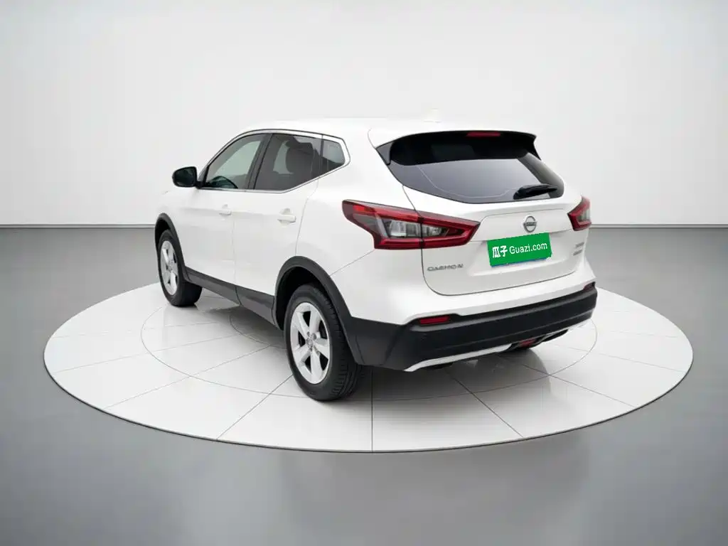 Nissan Qashqai — фото 5