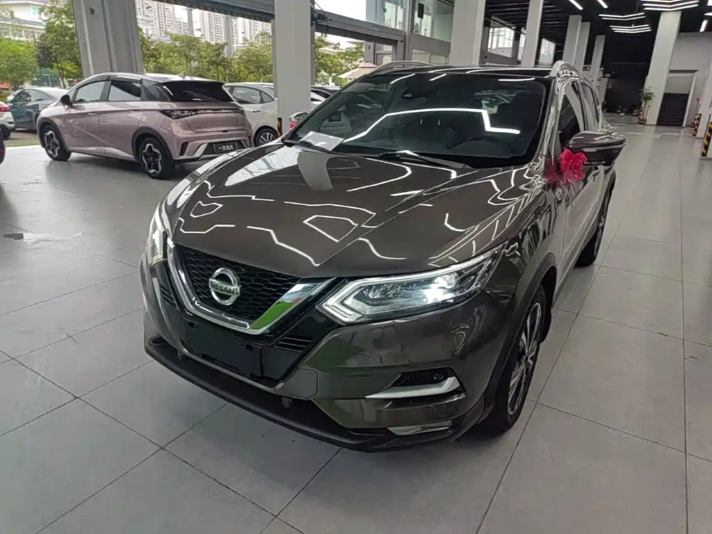 Nissan Qashqai — фото 2