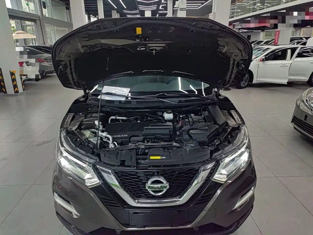 Nissan Qashqai — фото 20