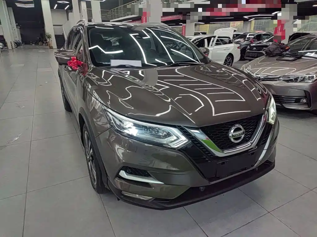 Nissan Qashqai — фото 4