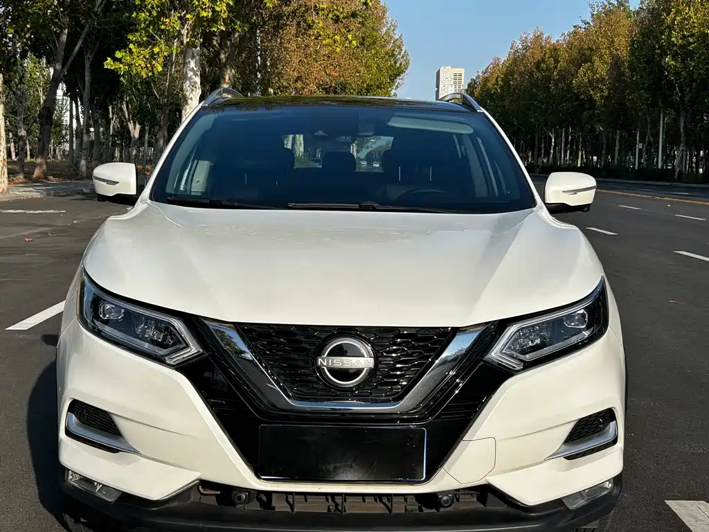 Nissan Qashqai — фото 2