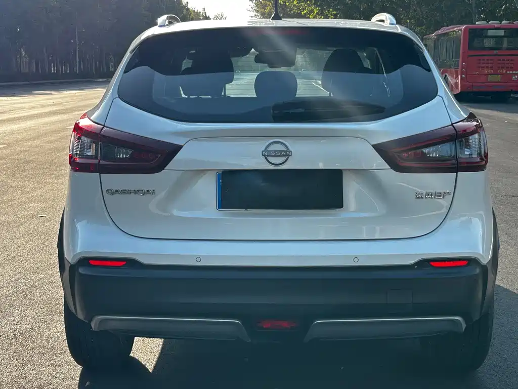 Nissan Qashqai — фото 5