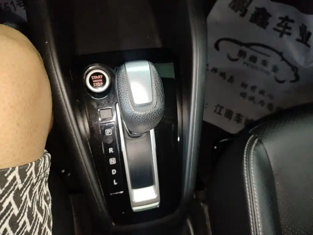 Nissan Kicks — фото 14