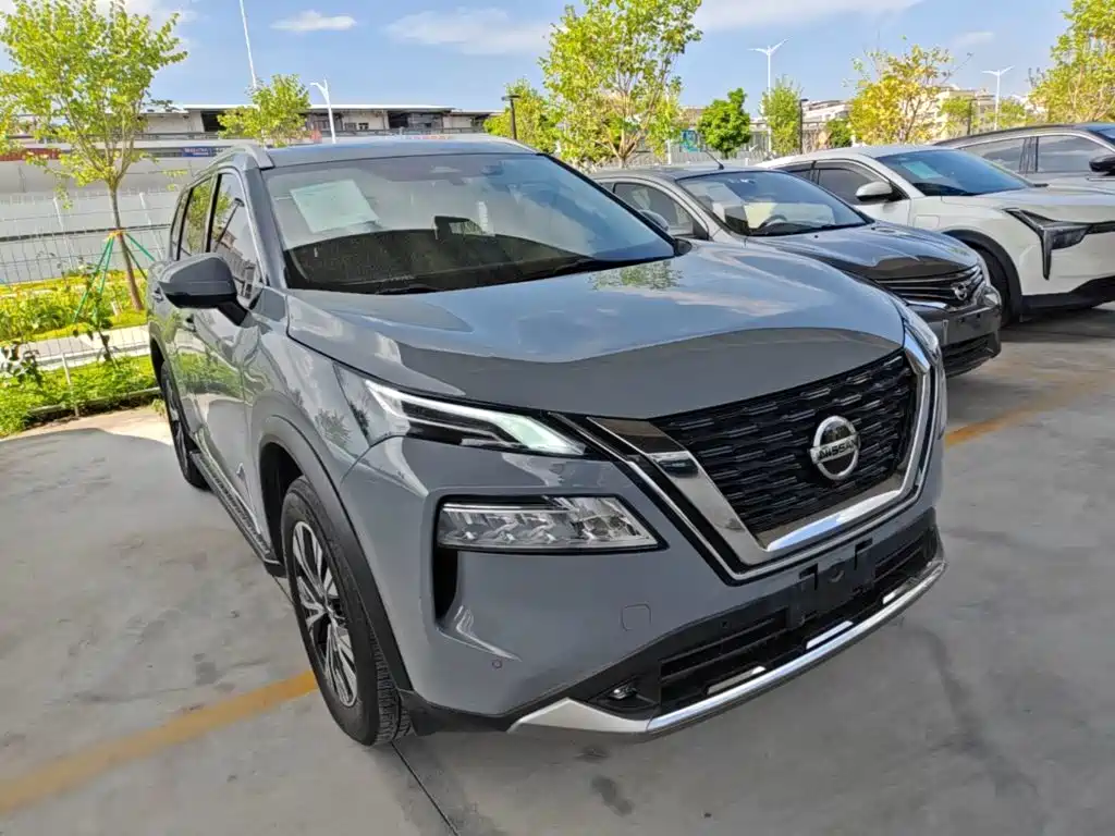 Nissan X-Trail — фото 4