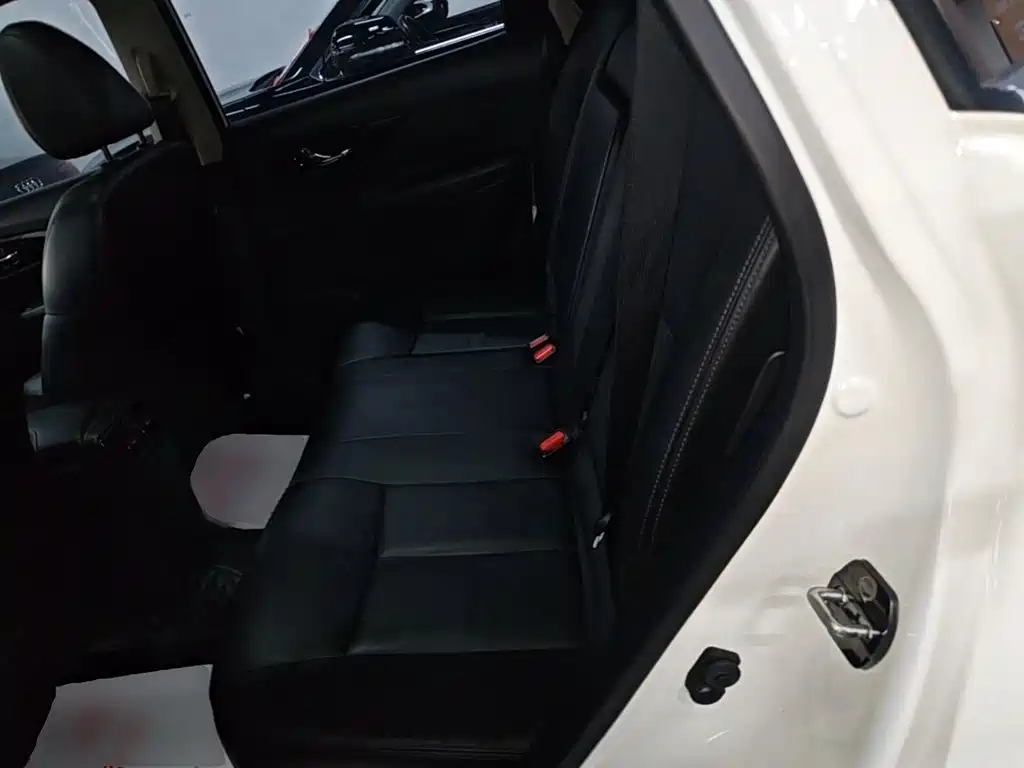 Nissan X-Trail — фото 17