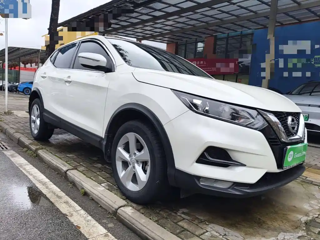 Nissan Qashqai — фото 4