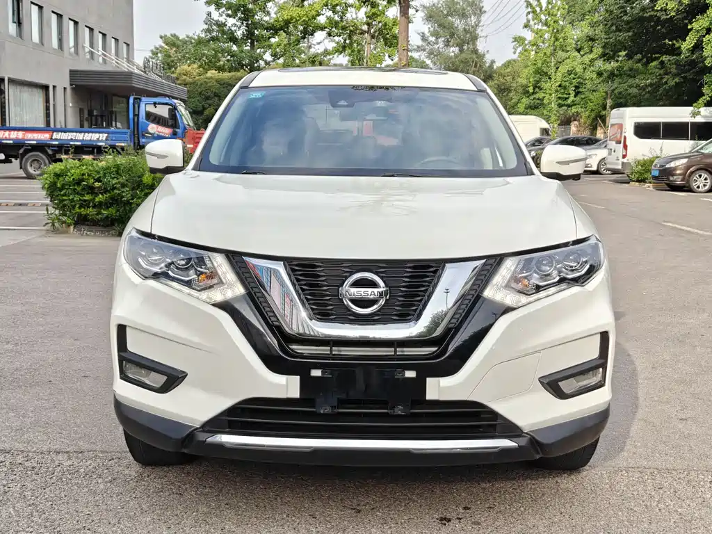 Nissan X-Trail — фото 2
