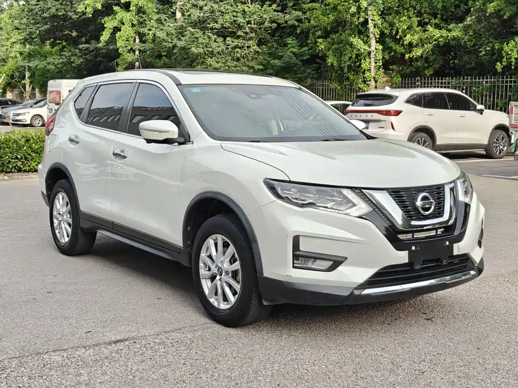 Nissan X-Trail — фото 3