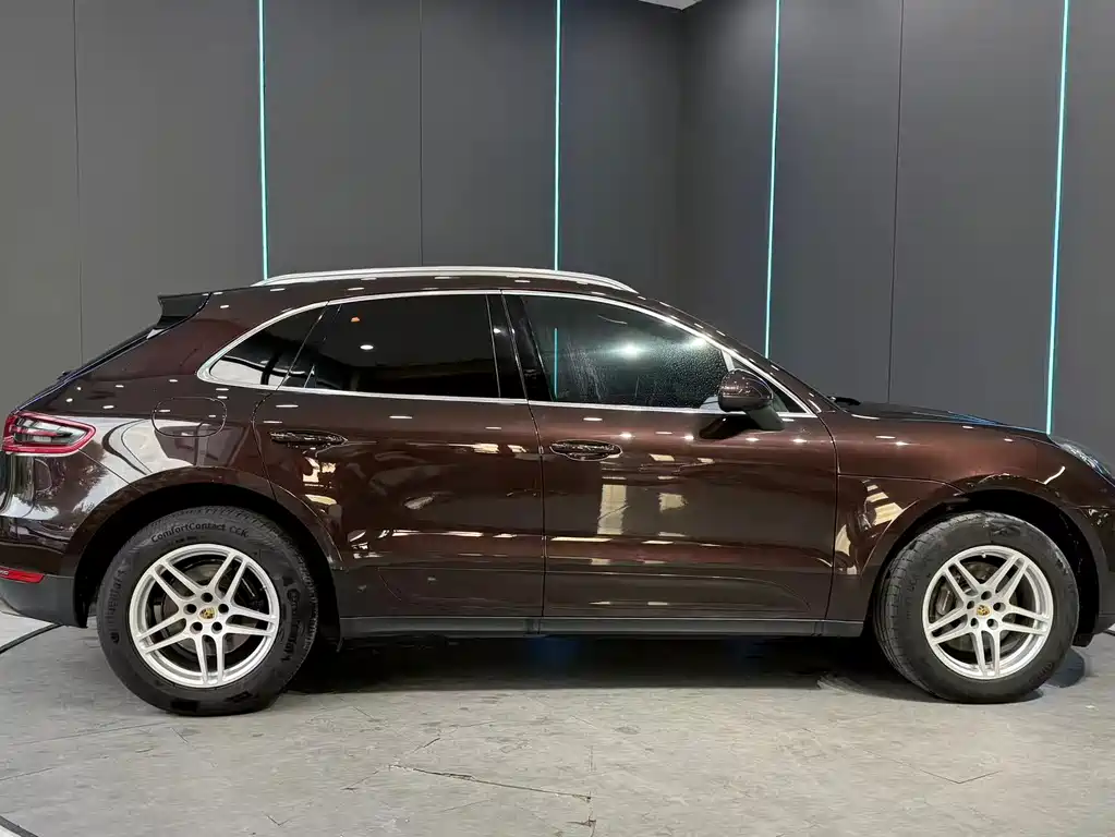 Porsche Macan — фото 5