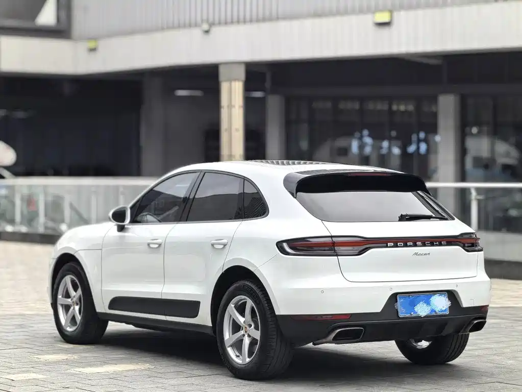 Porsche Macan — фото 7