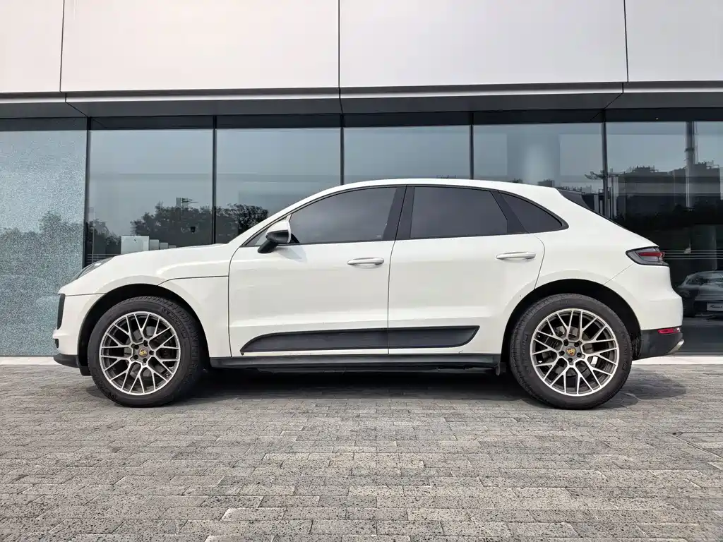 Porsche Macan — фото 5