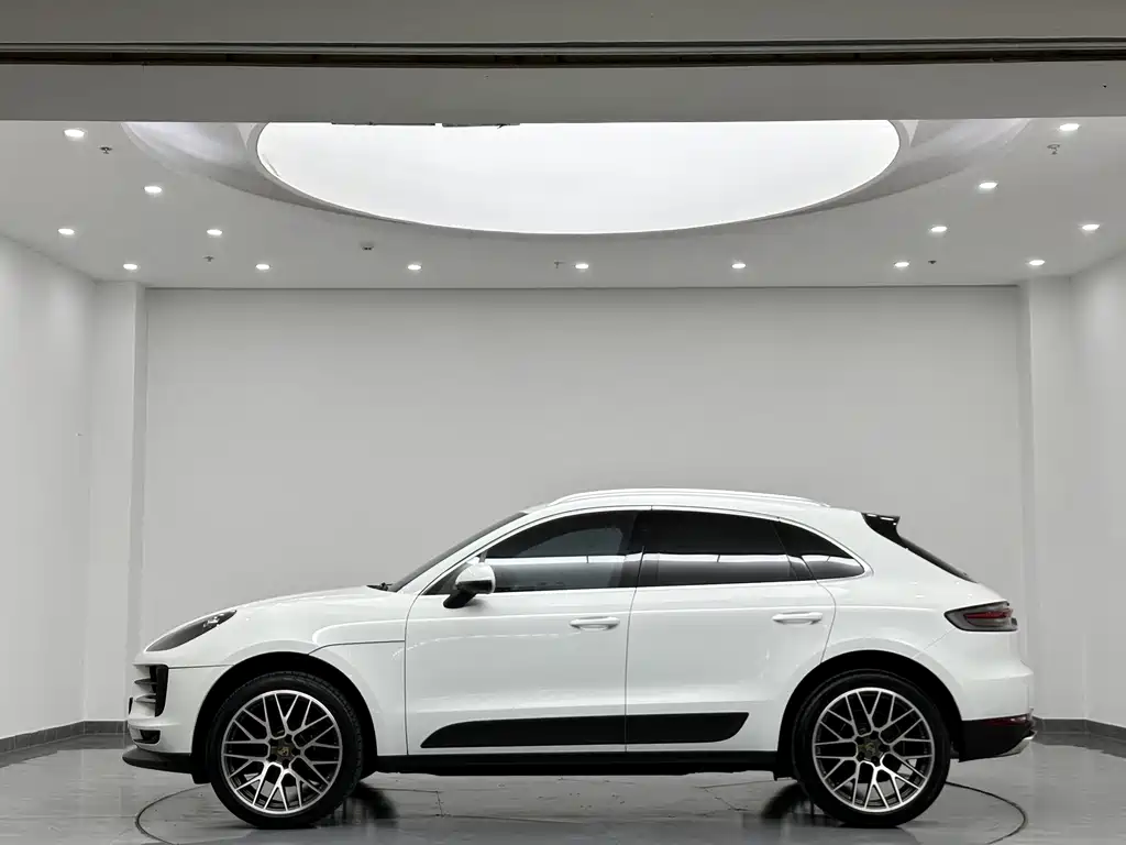 Porsche Macan — фото 5