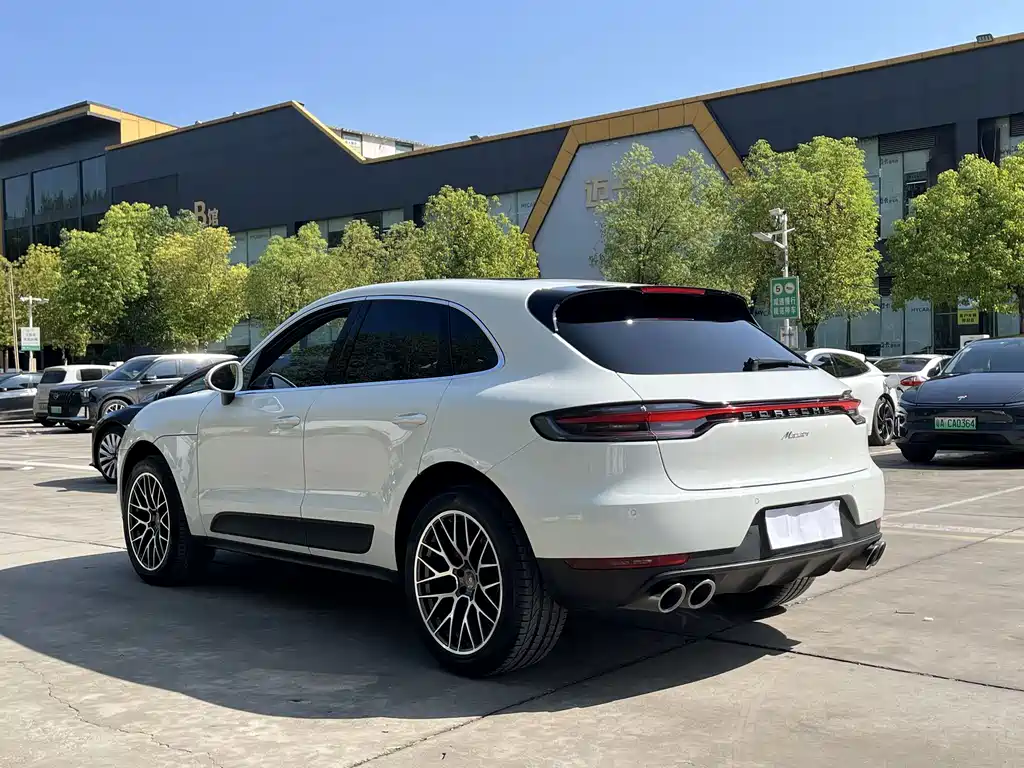 Porsche Macan — фото 6